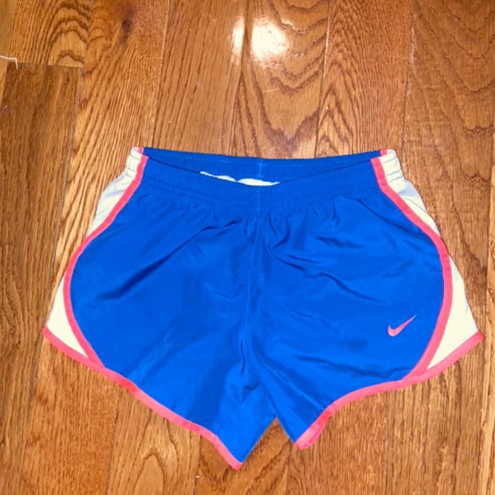 Girls nike shorts